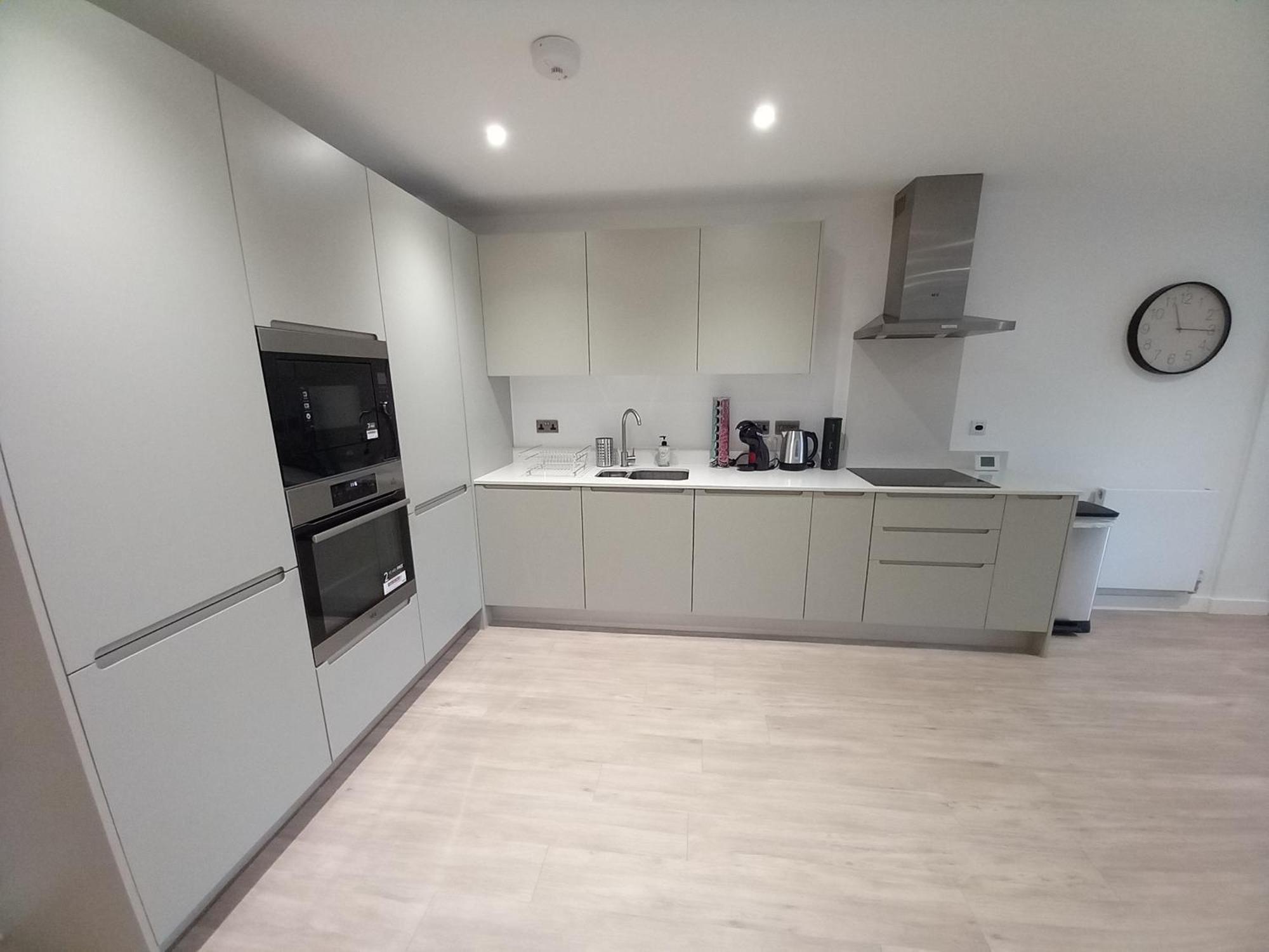 Modern And Spacious River View With Parking Nottingham